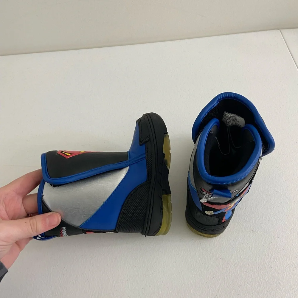 NWOT Superman toddler boy’s dual Velcro insulated snow boots winter shoes‎ 5